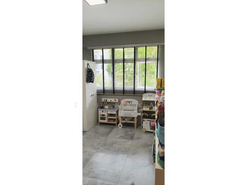 292C Bukit Batok East Avenue 6 HDB Flat For Sale at S$ 680,000 | PropertyGuru Singapore - Interior