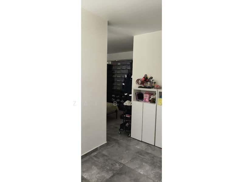 292C Bukit Batok East Avenue 6 HDB Flat For Sale at S$ 680,000 | PropertyGuru Singapore - Bedroom
