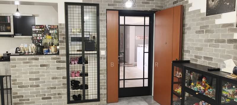 292C Bukit Batok East Avenue 6 HDB Flat For Sale at S$ 680,000 | PropertyGuru Singapore - Interior