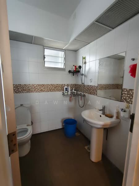430C Fernvale Link, 430C Fernvale Link, Room Rental, 150 sqft, HDB Flat For Rent, by Dawn Tan, 500090155 - Bathroom - PropertyGuru.com.sg