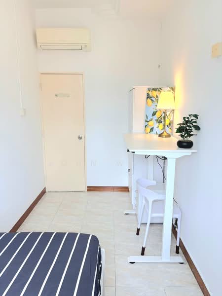 Guilin Court, 10 Geylang Lorong 26, Room Rental, 85 sqft, Condominium For Rent, by John Wong, 500090165 - Interior - PropertyGuru.com.sg