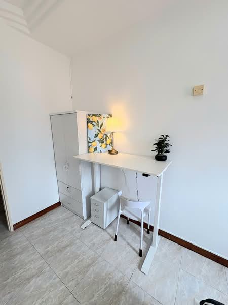 Guilin Court, 10 Geylang Lorong 26, Room Rental, 85 sqft, Condominium For Rent, by John Wong, 500090165 - Study - PropertyGuru.com.sg