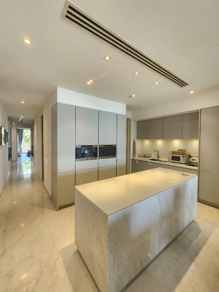 Seascape @ Sentosa Cove Apartment For Sale at S$ 3,999,999 | PropertyGuru Singapore - Dry kitchen