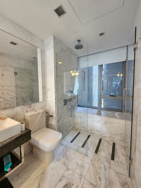 Seascape @ Sentosa Cove Apartment For Sale at S$ 3,999,999 | PropertyGuru Singapore - Master Bathroom