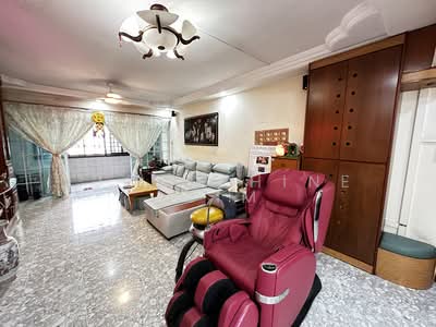 For Sale - 302 Hougang Avenue 5