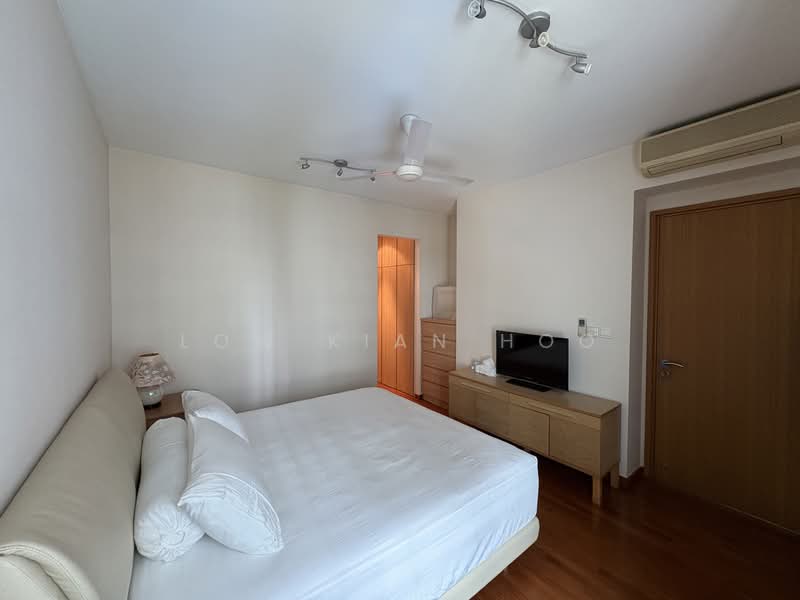 Kovan Melody Condominium For Sale at S$ 2,500,000 | PropertyGuru Singapore - Bedroom