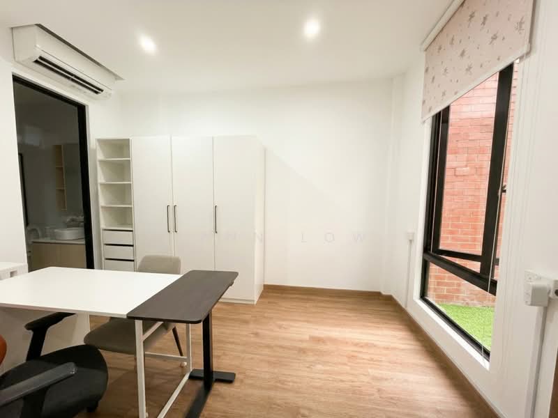 Walk to KAP MRT. 1KM MGS. Detachable. Regular Plot., Hua Guan Avenue, 6 Bedrooms, 6,200 sqft, Semi-Detached House For Sale, by Zann Low, 500090196 - Study - PropertyGuru.com.sg