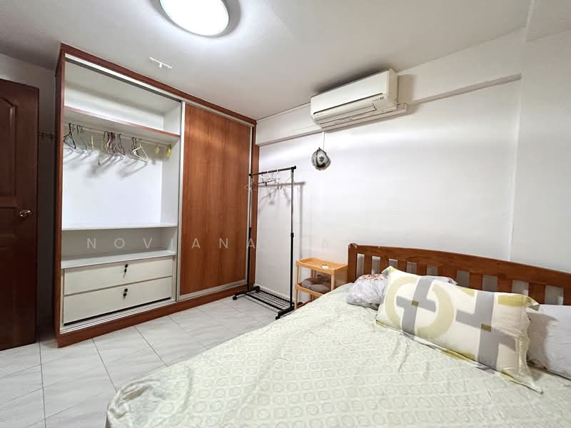 27 New Upper Changi Road HDB Flat For Sale at S$ 488,000 | PropertyGuru Singapore - Bedroom
