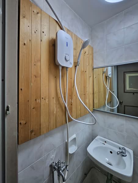 Simsville, 2 Geylang East Avenue 2, Room Rental, 100 sqft, Condominium For Rent, by Helen Xu, 500090207 - Bathroom - PropertyGuru.com.sg