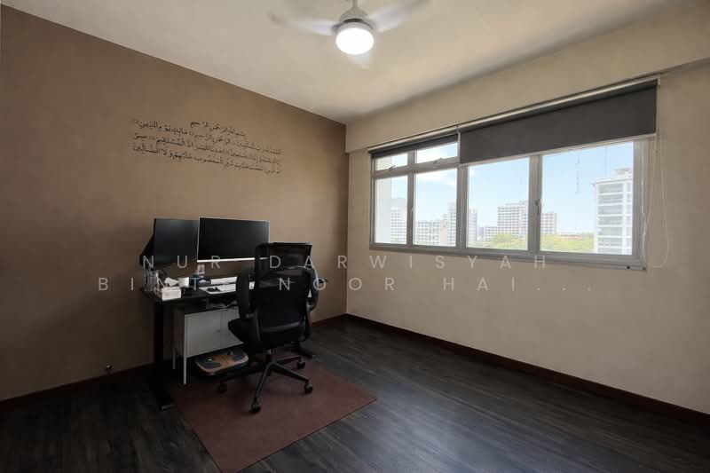 807A Chai Chee Road HDB Flat For Sale at S$ 770,000 | PropertyGuru Singapore - Study