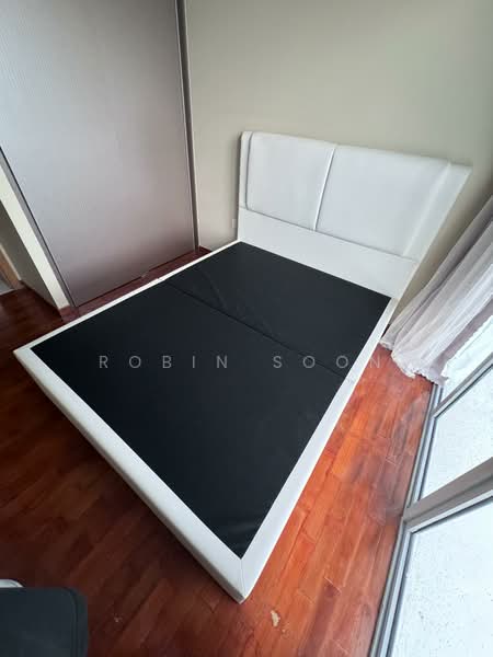 Eight Courtyards Condominium For Sale at S$ 1,400,000 | PropertyGuru Singapore