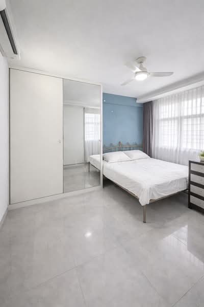 815B Choa Chu Kang Avenue 7 HDB Flat For Sale at S$ 688,000 | PropertyGuru Singapore - Bedroom