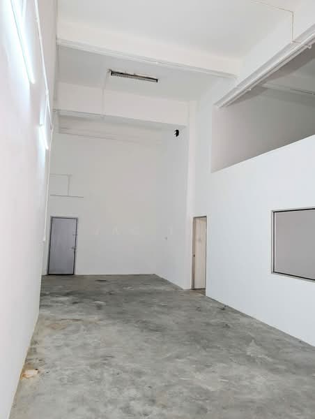 Pemimpin Industrial Building, 63 Jalan Pemimpin, 1,540 sqft, Light Industrial (B1) For Rent, by Jac Teo, 500090222 - Interior - CommercialGuru.com.sg
