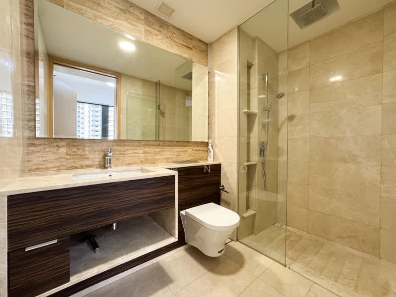 Commonwealth Towers Condominium For Sale at S$ 998,000 | PropertyGuru Singapore - Bathroom