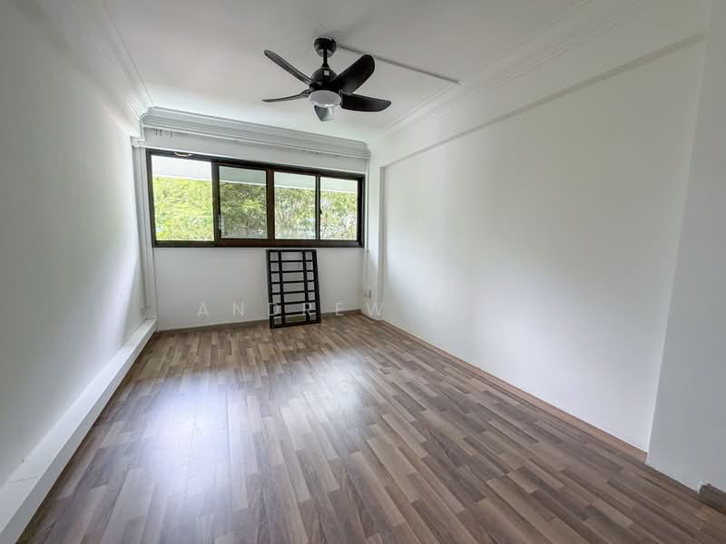 200 Toa Payoh North HDB Flat For Sale at S$ 530,000 | PropertyGuru Singapore - Master room
