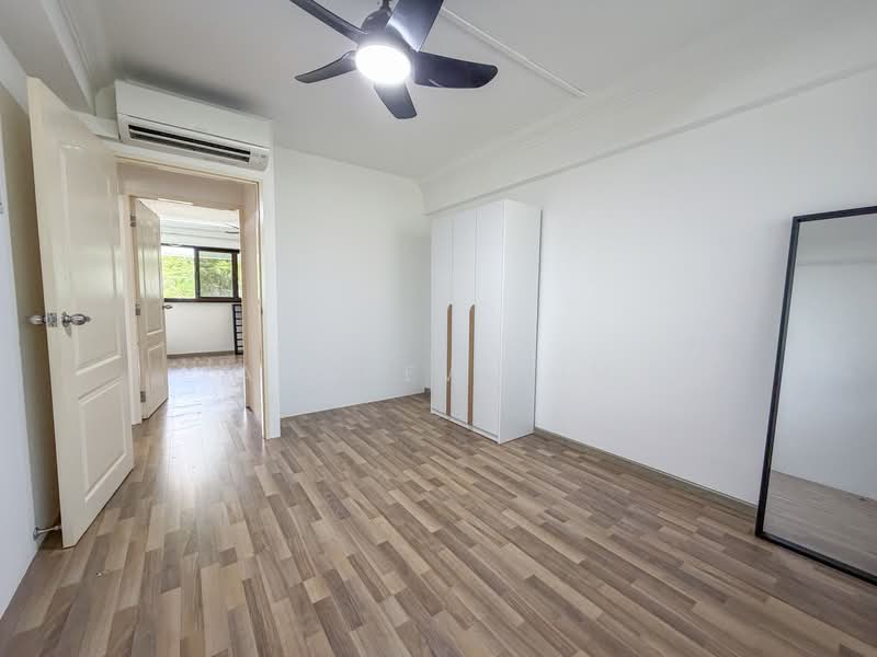 200 Toa Payoh North HDB Flat For Sale at S$ 530,000 | PropertyGuru Singapore - Common room 2