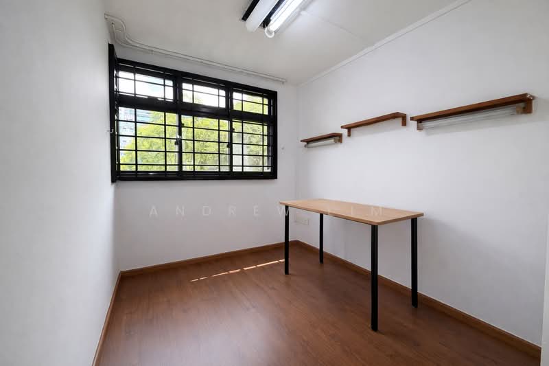 200 Toa Payoh North HDB Flat For Sale at S$ 530,000 | PropertyGuru Singapore - Study/utility