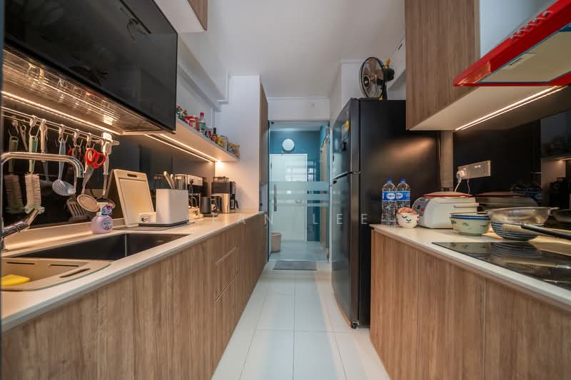 104A Bidadari Park Drive HDB Flat For Sale at S$ 780,000 | PropertyGuru Singapore - Kitchen