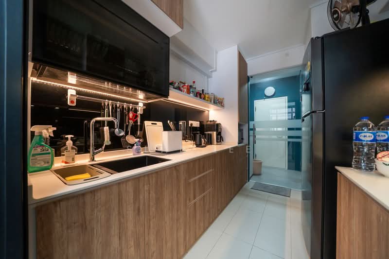 104A Bidadari Park Drive HDB Flat For Sale at S$ 780,000 | PropertyGuru Singapore - Kitchen