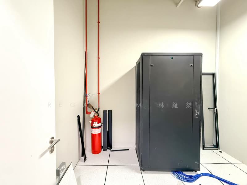 SBF Center, 160 Robinson Road, 3,000 sqft, Office For Rent, by Regan Lim 林鉦桀, 500090251 - Interior - CommercialGuru.com.sg