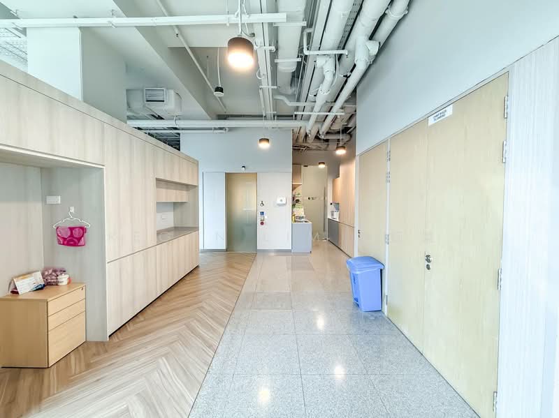 SBF Center, 160 Robinson Road, 3,000 sqft, Office For Rent, by Regan Lim 林鉦桀, 500090251 - Corridor - CommercialGuru.com.sg