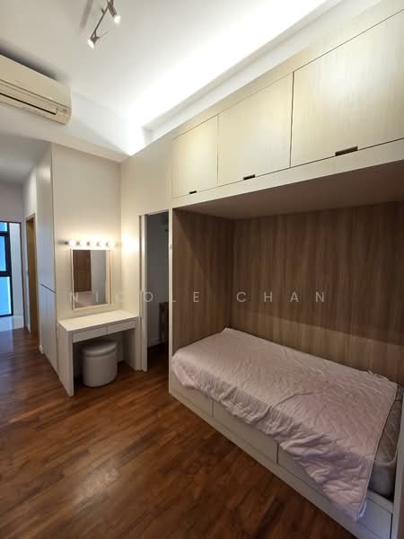Boathouse Residences, 33 Upper Serangoon View, 2 Bedrooms, 915 sqft, Condominium For Rent, by Nicole Chan, 500090253 - Bedroom - PropertyGuru.com.sg