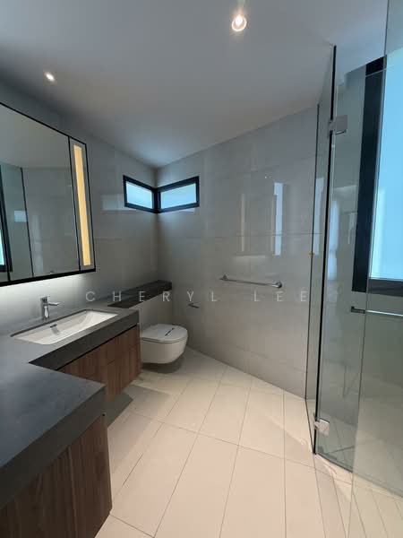 Greenbank Park Semi-Detached House For Sale at S$ 9,500,000 | PropertyGuru Singapore - Bathroom