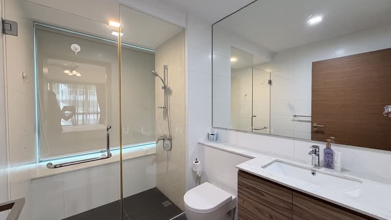 Double Bay Residences, 17B Simei Street 4, 3 Bedrooms, 1,001 sqft, Condominium For Rent, by Julynn Goh, 500090261 - Master Bathroom | SageHomes - PropertyGuru.com.sg