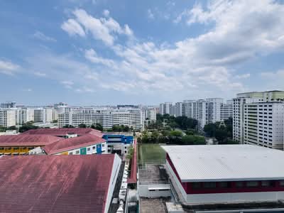 For Sale - 577 Hougang Avenue 4