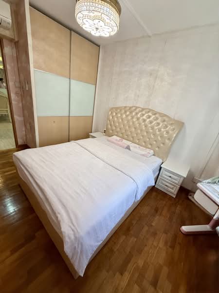 261B Sengkang East Way HDB Flat For Sale at S$ 799,000 | PropertyGuru Singapore - Common Bedroom 2