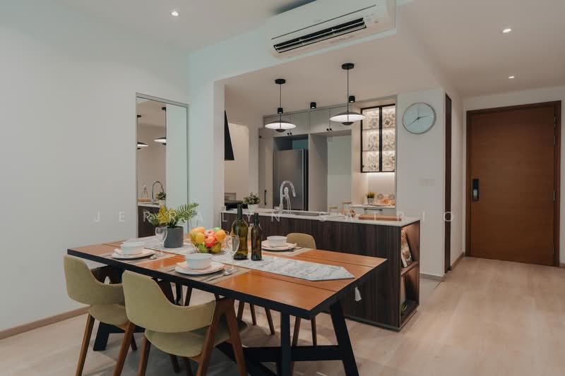 The Raintree Condominium For Sale at S$ 1,500,000 | PropertyGuru Singapore - Dining Room