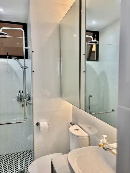 Bishan 8, 61 Bishan Street 21, 3 Bedrooms, 1,528 sqft, Condominium For Rent, by Frankie Poh, 500090275 - Bathroom - PropertyGuru.com.sg