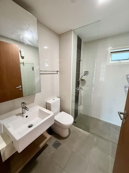 Watercolours Executive Condominium For Sale at S$ 1,260,000 | PropertyGuru Singapore - Bathroom