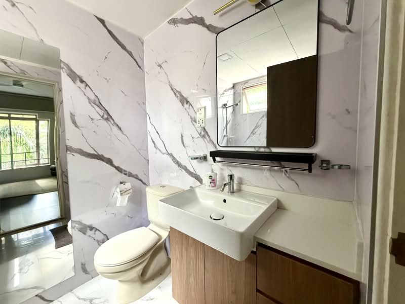 Kheam Hock Gardens, 36E Kheam Hock Road, 2 Bedrooms, 1,356 sqft, Condominium For Rent, by Shelley Han, 500090297 - Bathroom - PropertyGuru.com.sg