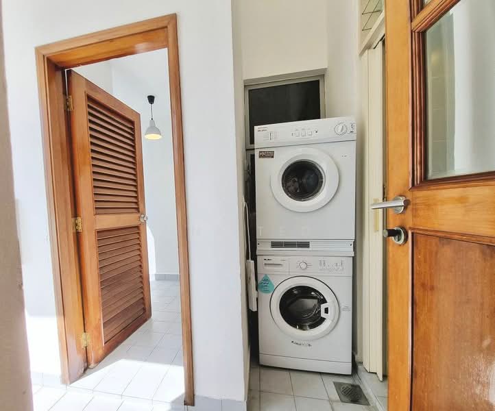 The Bayshore Condominium For Sale at S$ 2,400,000 | PropertyGuru Singapore - Interior