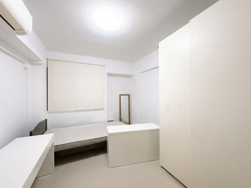 183A Rivervale Crescent HDB Flat For Sale at S$ 630,000 | PropertyGuru Singapore - Bedroom