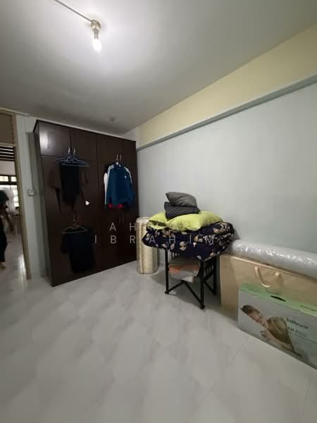 354 Kang Ching Road HDB Flat For Sale at S$ 560,000 | PropertyGuru Singapore - Bedroom