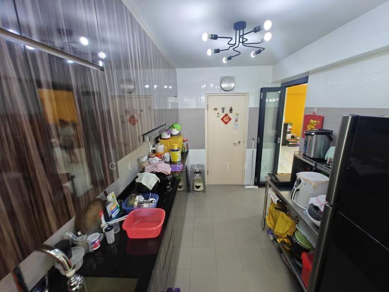 121B Canberra Street, 121B Canberra Street, Sembawang / Yishun, 3 Bedrooms, 1,216 sqft, HDB Flat For Sale, by Claire Tay, 500090310 - Kitchen - PropertyGuru.com.sg