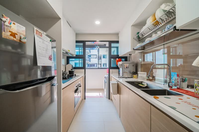 Treasure at Tampines Condominium For Sale at S$ 2,450,000 | PropertyGuru Singapore - Kitchen