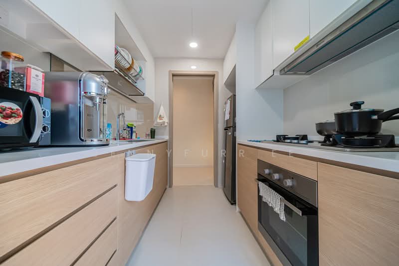 Treasure at Tampines Condominium For Sale at S$ 2,450,000 | PropertyGuru Singapore - Kitchen