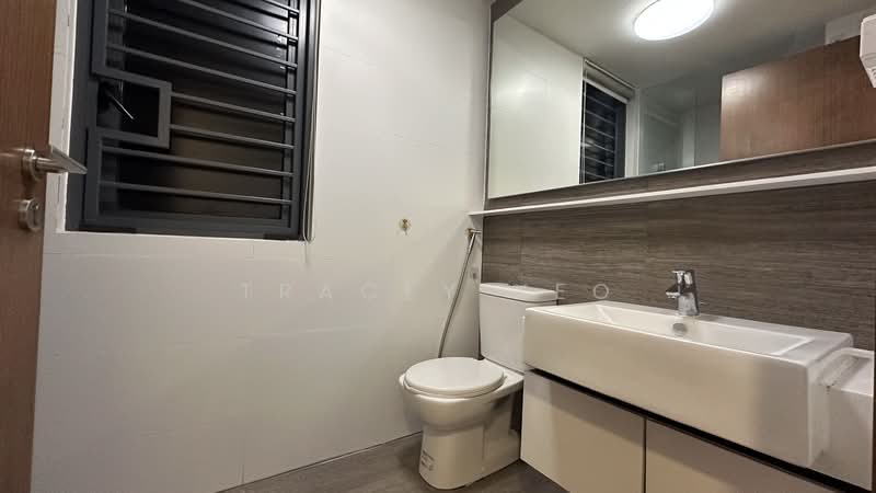 Parc Centros Condominium For Sale at S$ 2,000,000 | PropertyGuru Singapore - Bathroom