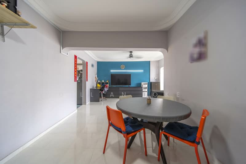 745 Jurong West Street 73 HDB Flat For Sale at S$ 700,000 | PropertyGuru Singapore - Living Room