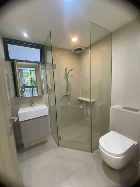 The Wisteria Condominium For Sale at S$ 1,340,000 | PropertyGuru Singapore - Bathroom