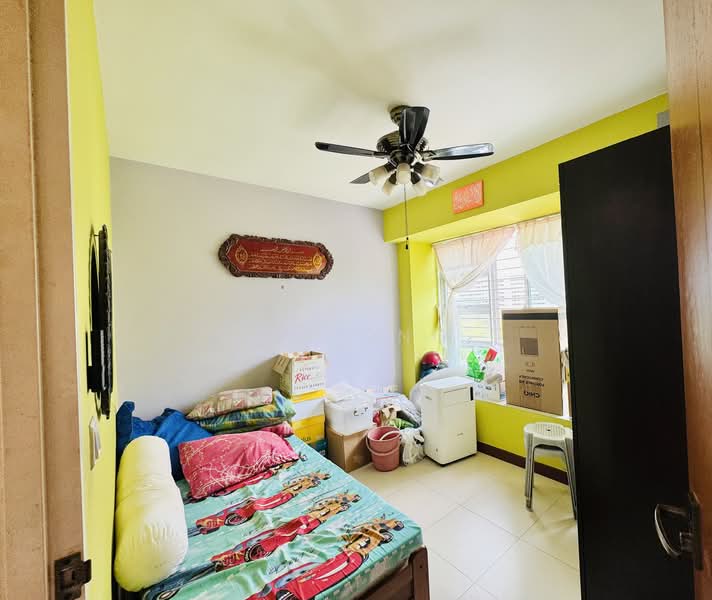 420 Clementi Avenue 1 HDB Flat For Sale at S$ 680,000 | PropertyGuru Singapore - Bedroom