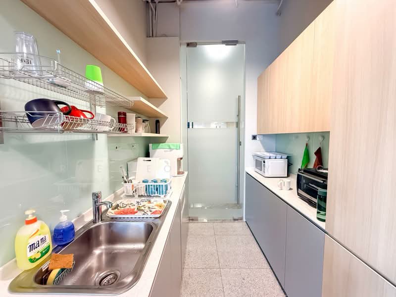 SBF Center, 160 Robinson Road, 4,000 sqft, Office For Rent, by Rae Yeo Rui Ying, 500090336 - CommercialGuru.com.sg