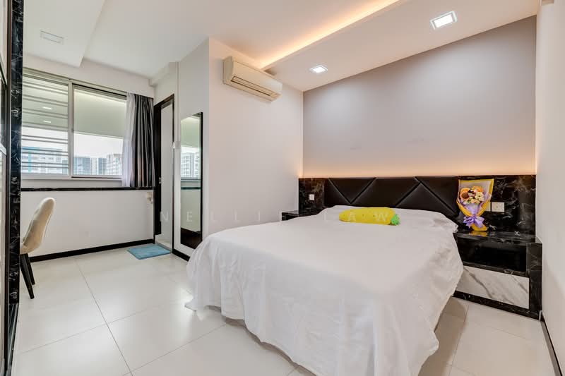888A Tampines Street 81 HDB Flat For Sale at S$ 670,000 | PropertyGuru Singapore - Bedroom