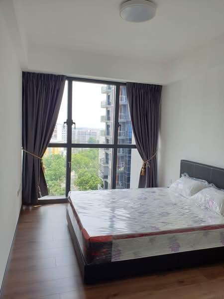 Lake Grande, 2 Jurong Lake Link, 2 Bedrooms, 775 sqft, Condominium For Rent, by Tan B A, 500090342 - Bedroom - PropertyGuru.com.sg