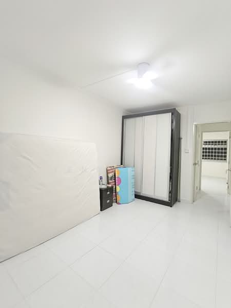 346 Tampines Street 33, 346 Tampines Street 33, 3 Bedrooms, 1,152 sqft, HDB Flat For Rent, by Kenny Kan, 500090344 - Bedroom - PropertyGuru.com.sg