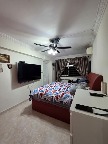 503 Choa Chu Kang Street 51 HDB Flat For Sale at S$ 685,000 | PropertyGuru Singapore - Bedroom
