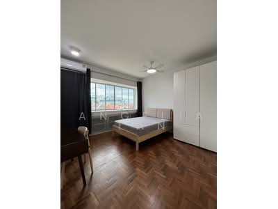 For Rent - Lakepoint Condo